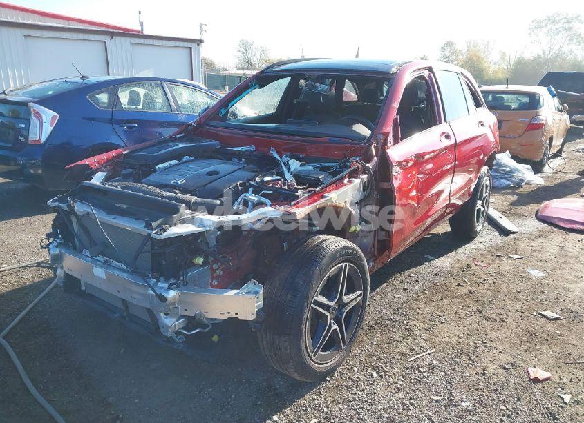 Photo 2 of 2022 Mercedes-benz Glc 300 4MATIC SUV (VIN W1N0G8EB1NV368792)