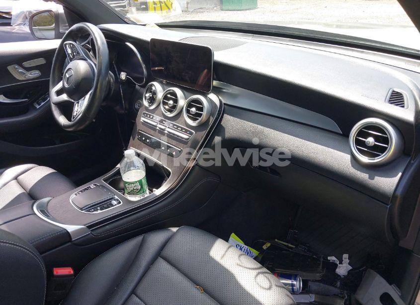 Photo 5 of 2021 Mercedes-benz Glc 300 4MATIC SUV (VIN W1N0G8EB2MF885141)