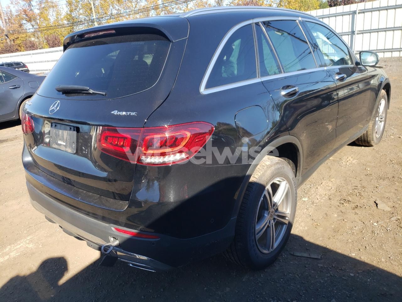 Photo 3 of 2021 MERCEDES-BENZ GLC 300 4MATIC (VIN W1N0G8EB2MF965393)