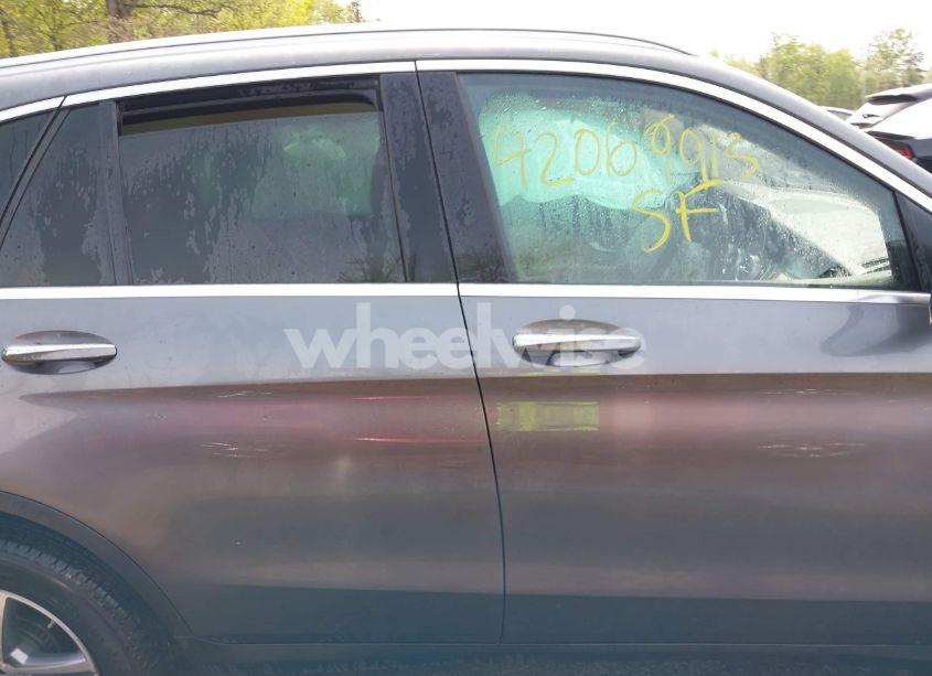 Photo 13 of 2022 Mercedes-benz Glc 300 4MATIC SUV (VIN W1N0G8EB3NV333526)