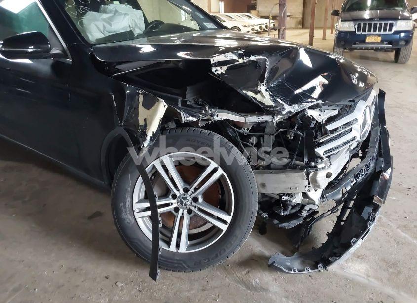 Photo 6 of 2020 Mercedes-benz Glc 300 4MATIC (VIN W1N0G8EB4LF781734)