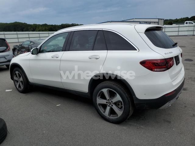 Photo 4 of 2022 MERCEDES-BENZ GLC 300 4MATIC (VIN W1N0G8EB5NG103118)