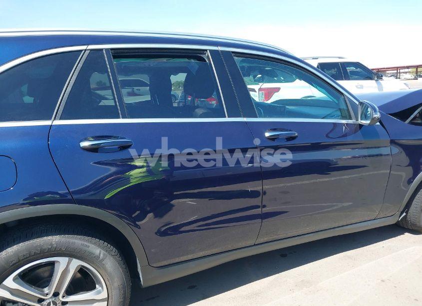 Photo 13 of 2020 Mercedes-benz Glc 300 4MATIC (VIN W1N0G8EB9LF847906)