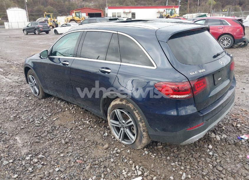 Photo 3 of 2020 Mercedes-benz Glc 300 4MATIC (VIN W1N0G8EBXLF774643)