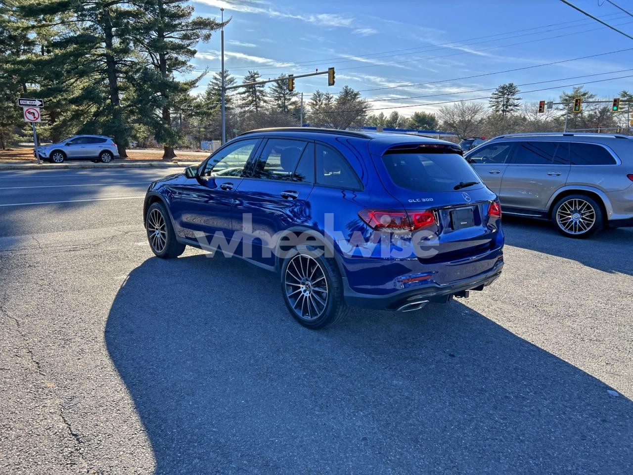 Photo 3 of 2020 MERCEDES-BENZ GLC 300 4MATIC (VIN W1N0G8EBXLF844965)