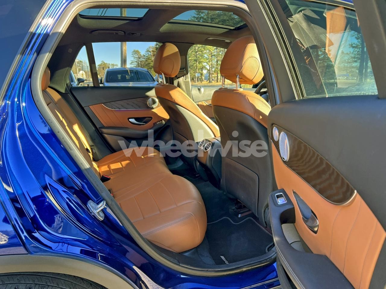 Photo 6 of 2020 MERCEDES-BENZ GLC 300 4MATIC (VIN W1N0G8EBXLF844965)