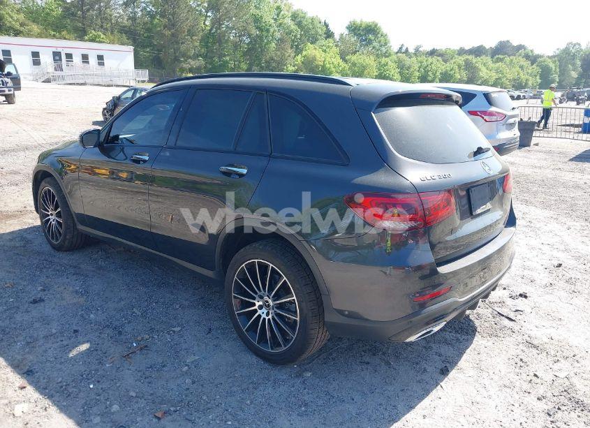 Photo 3 of 2021 Mercedes-benz Glc 300 4MATIC SUV (VIN W1N0G8EBXMF995869)
