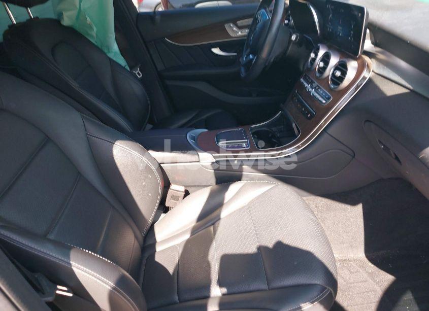 Photo 5 of 2021 Mercedes-benz Glc 300 4MATIC SUV (VIN W1N0G8EBXMF995869)