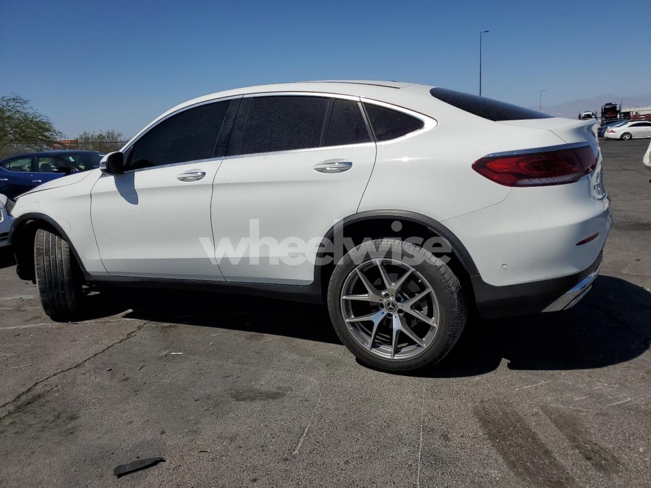 Photo 2 of 2021 MERCEDES-BENZ GLC COUPE 300 4MATIC (VIN W1N0J8EB1MG009107)