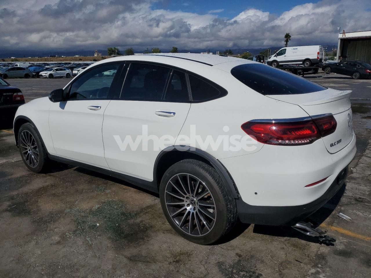 Photo 2 of 2020 MERCEDES-BENZ GLC COUPE 300 4MATIC (VIN W1N0J8EB3LF858448)
