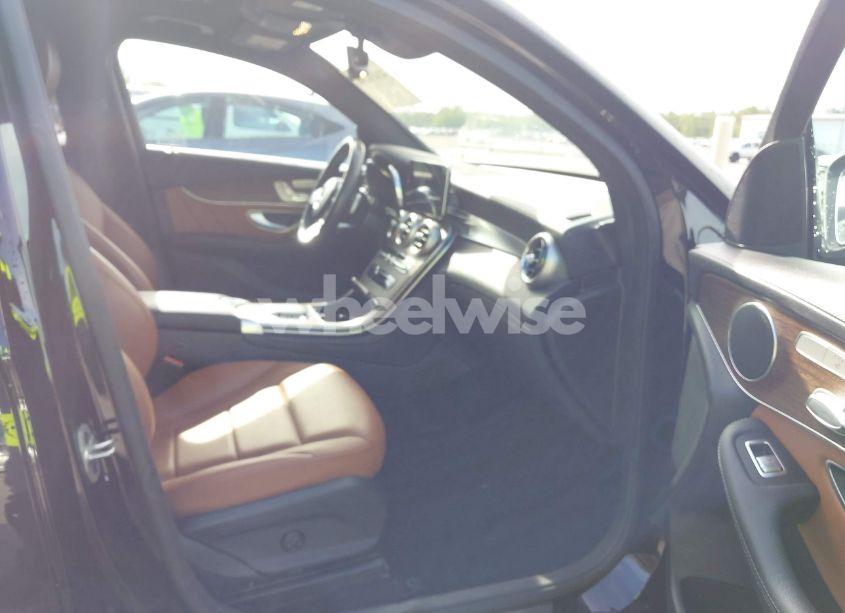 Photo 5 of 2022 Mercedes-benz Glc 300 4MATIC COUPE (VIN W1N0J8EB3NG024564)