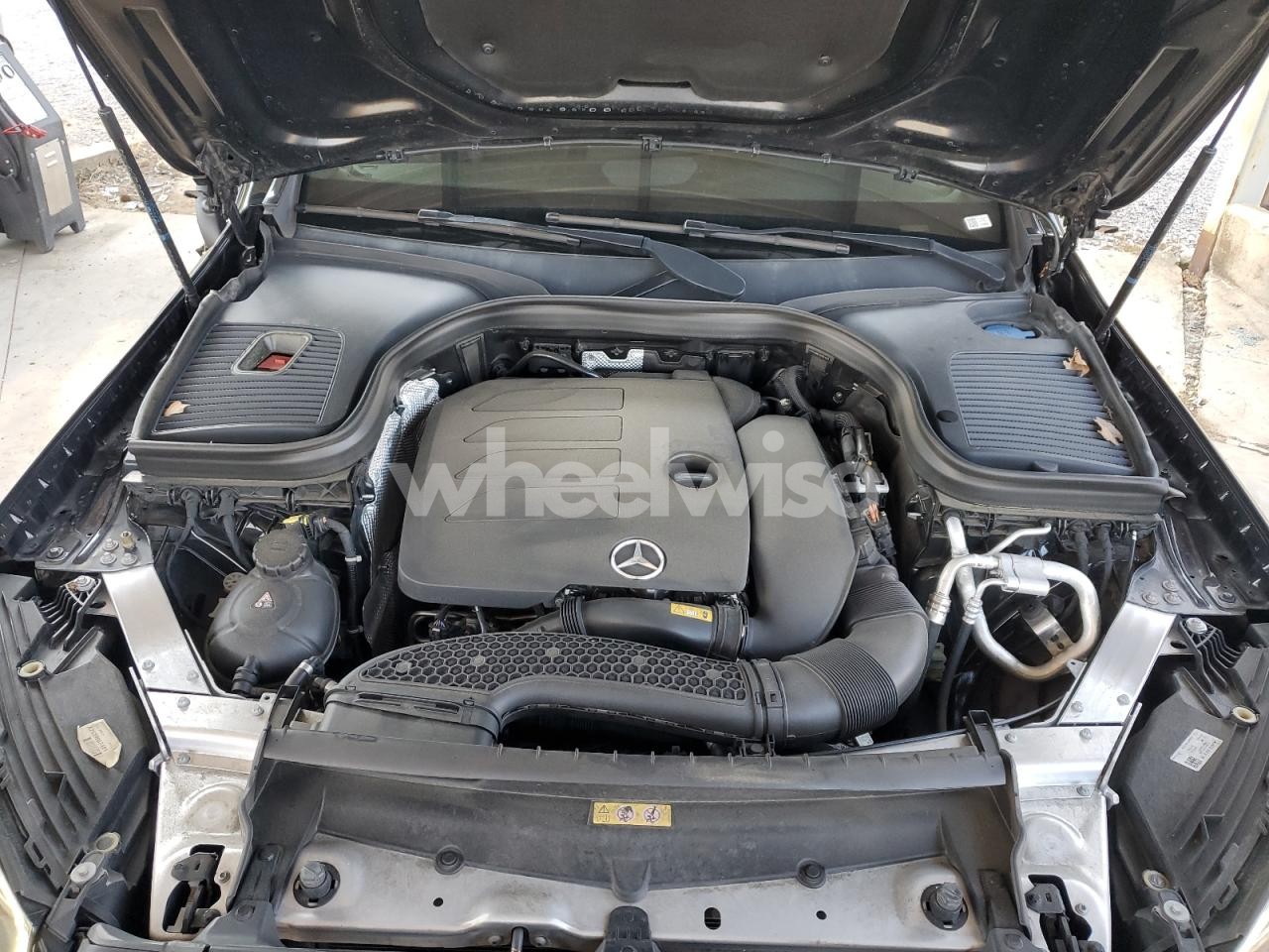 Photo 11 of 2021 MERCEDES-BENZ GLC COUPE 300 4MATIC (VIN W1N0J8EB8MF910576)