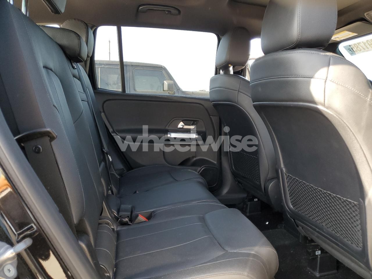 Photo 11 of 2020 MERCEDES-BENZ GLB 250 (VIN W1N4M4GB1LW059802)
