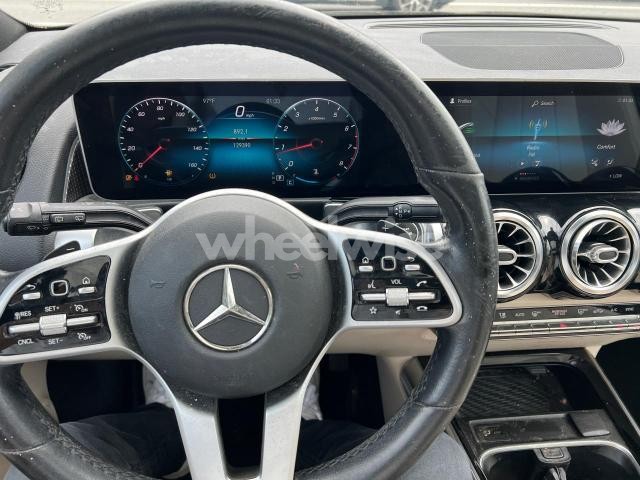 Photo 2 of 2020 MERCEDES-BENZ GLB 250 (VIN W1N4M4GB7LW046648)