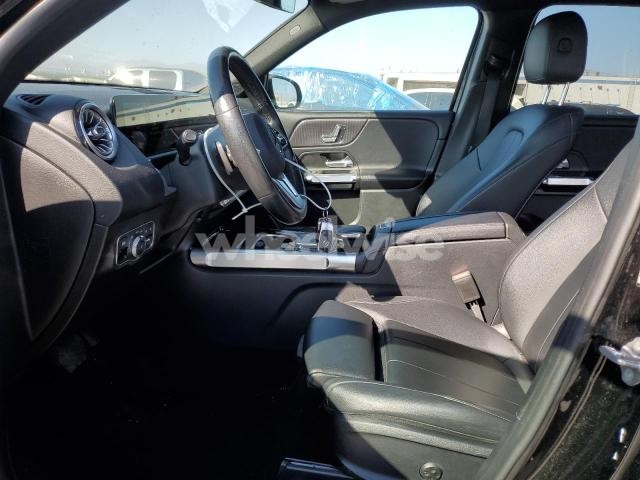 Photo 2 of 2021 MERCEDES-BENZ GLB 250 (VIN W1N4M4GB8MW153578)