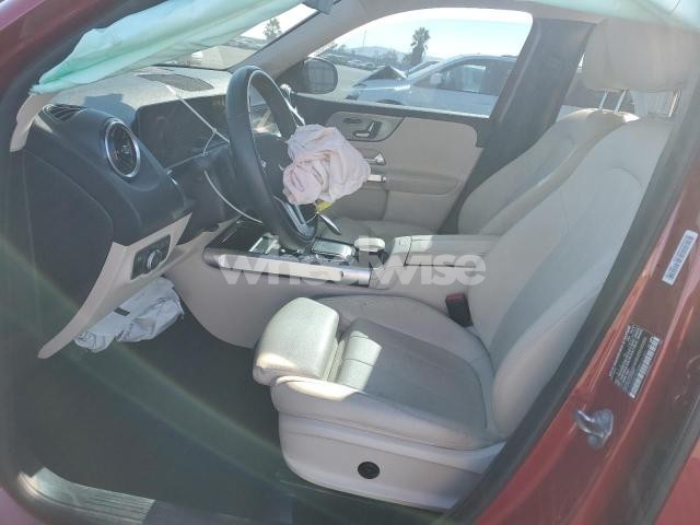 Photo 9 of 2021 MERCEDES-BENZ GLB 250 4MATIC (VIN W1N4M4HB1MW131341)