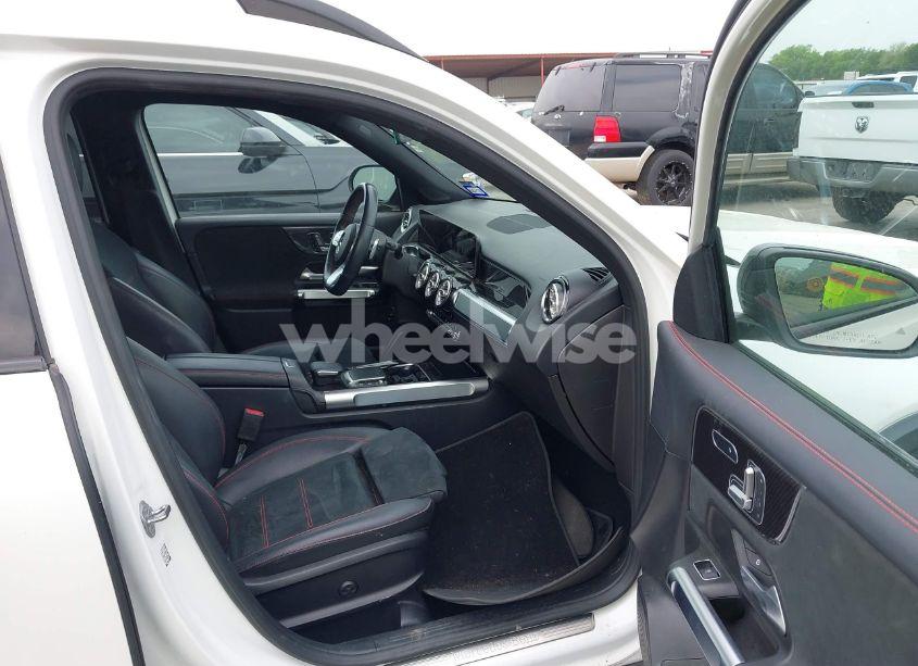 Photo 5 of 2021 Mercedes-benz Glb 250 4MATIC (VIN W1N4M4HB2MW107680)