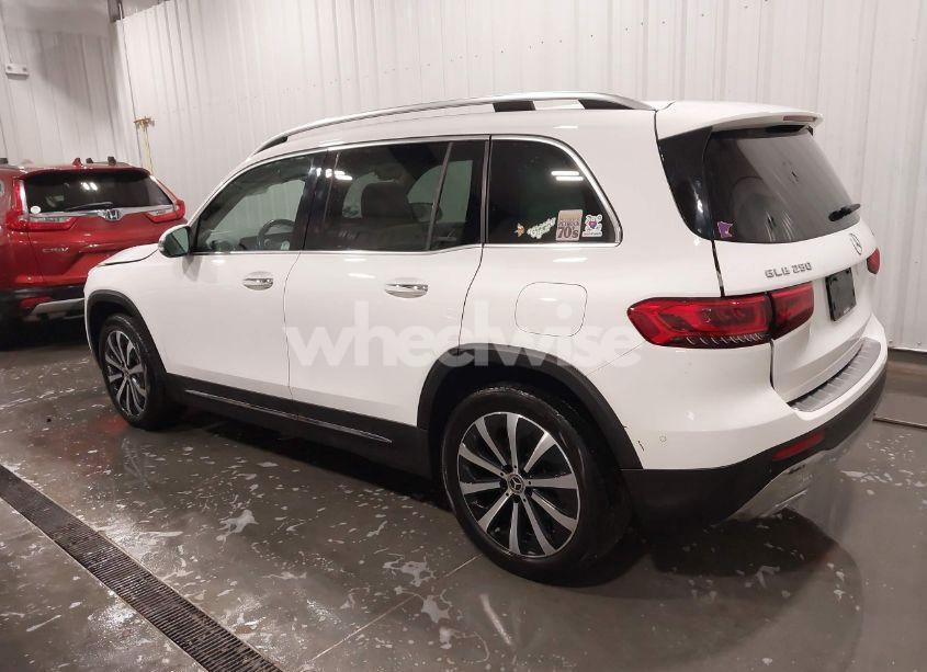 Photo 3 of 2022 Mercedes-benz Glb 250 4MATIC (VIN W1N4M4HB2NW260495)