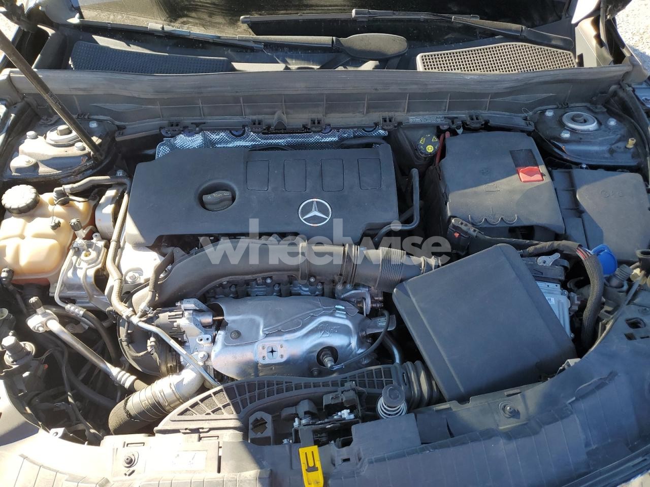 Photo 12 of 2022 MERCEDES-BENZ GLB 250 4MATIC (VIN W1N4M4HB4NW230821)