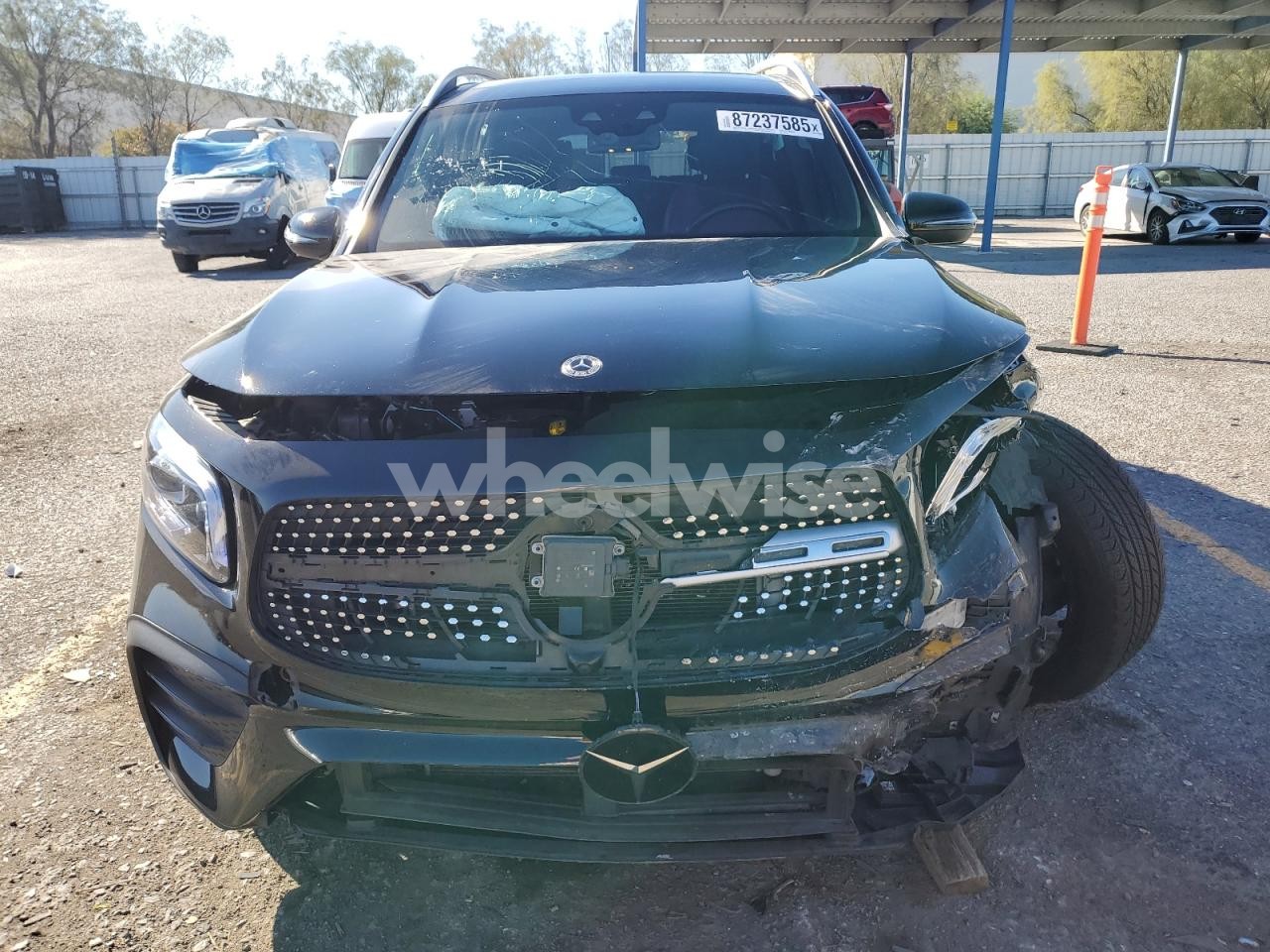 Photo 5 of 2022 MERCEDES-BENZ GLB 250 4MATIC (VIN W1N4M4HB4NW230821)