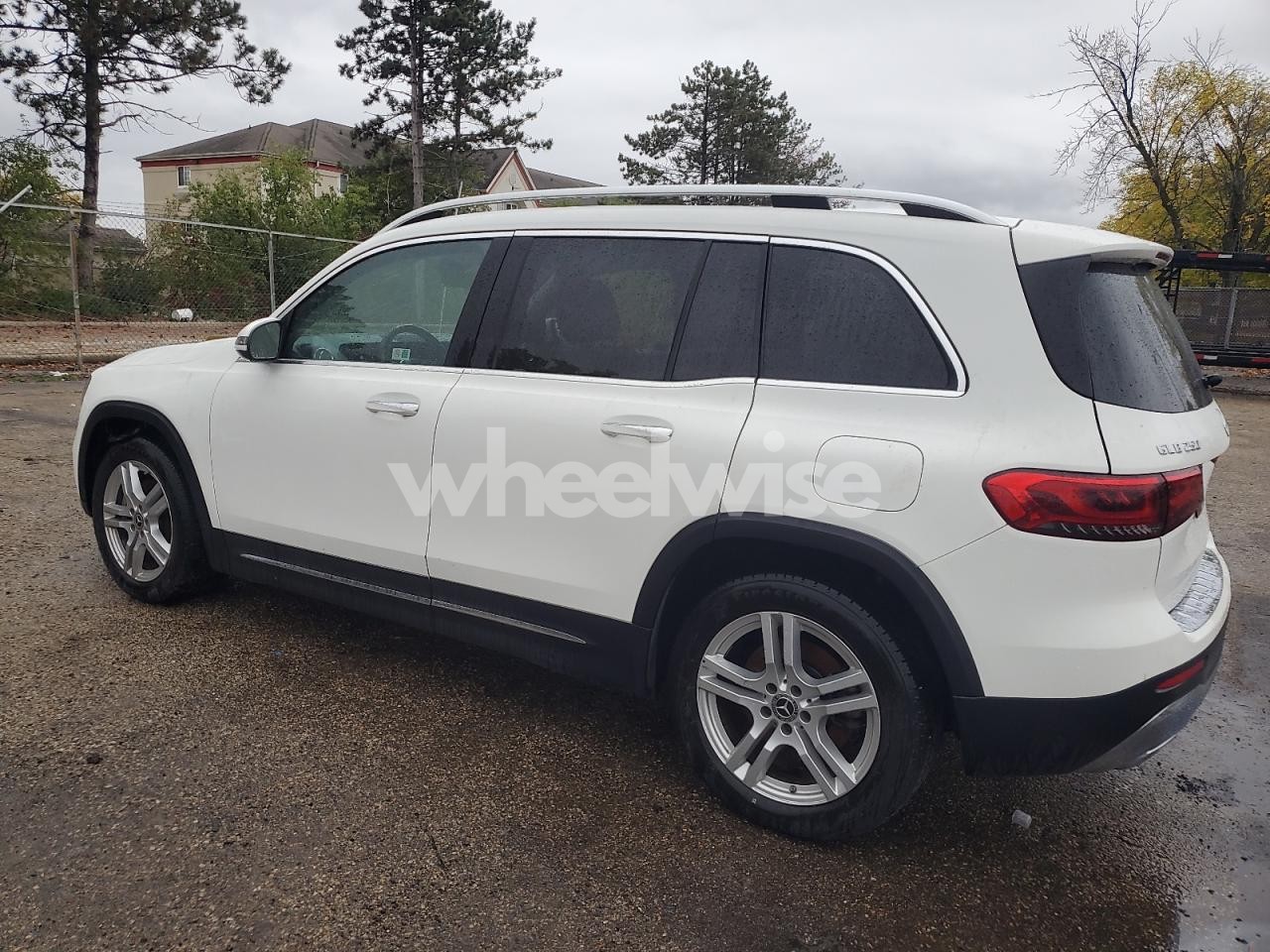 Photo 2 of 2023 MERCEDES-BENZ GLB 250 4MATIC (VIN W1N4M4HB4PW309733)