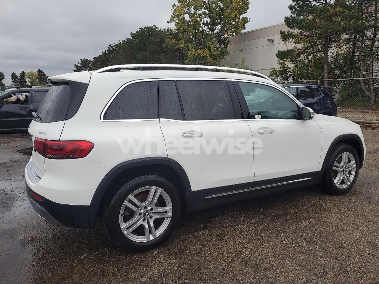 Photo 3 of 2023 MERCEDES-BENZ GLB 250 4MATIC (VIN W1N4M4HB4PW309733)