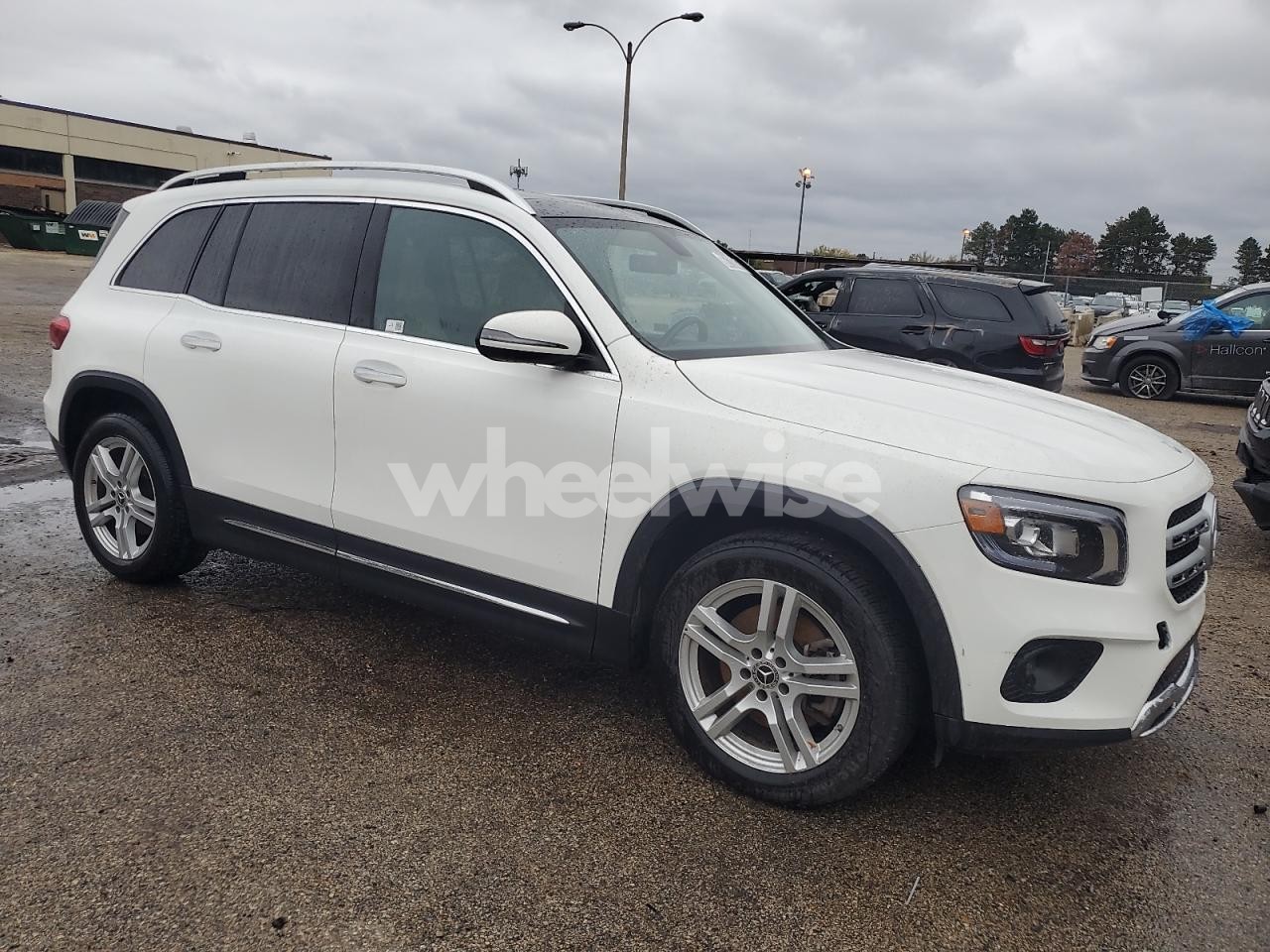 Photo 4 of 2023 MERCEDES-BENZ GLB 250 4MATIC (VIN W1N4M4HB4PW309733)