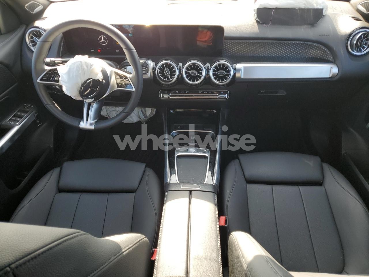 Photo 8 of 2025 MERCEDES-BENZ GLB 250 4MATIC (VIN W1N4M4HB4SW401532)