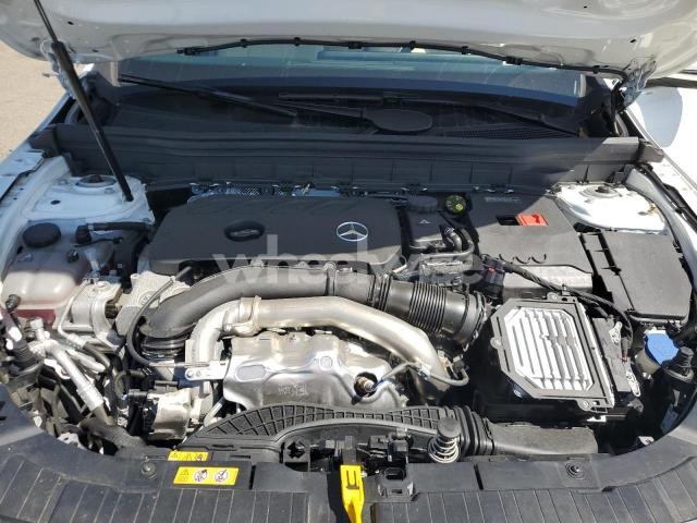 Photo 4 of 2025 MERCEDES-BENZ GLB 250 4MATIC (VIN W1N4M4HB4SW407296)