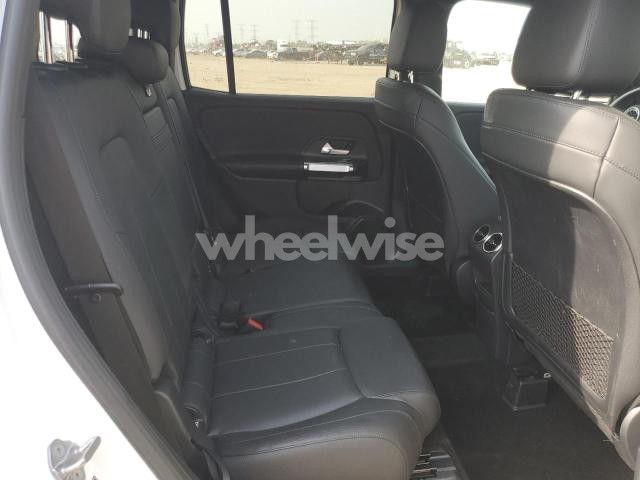 Photo 2 of 2021 MERCEDES-BENZ GLB 250 4MATIC (VIN W1N4M4HB5MW152211)