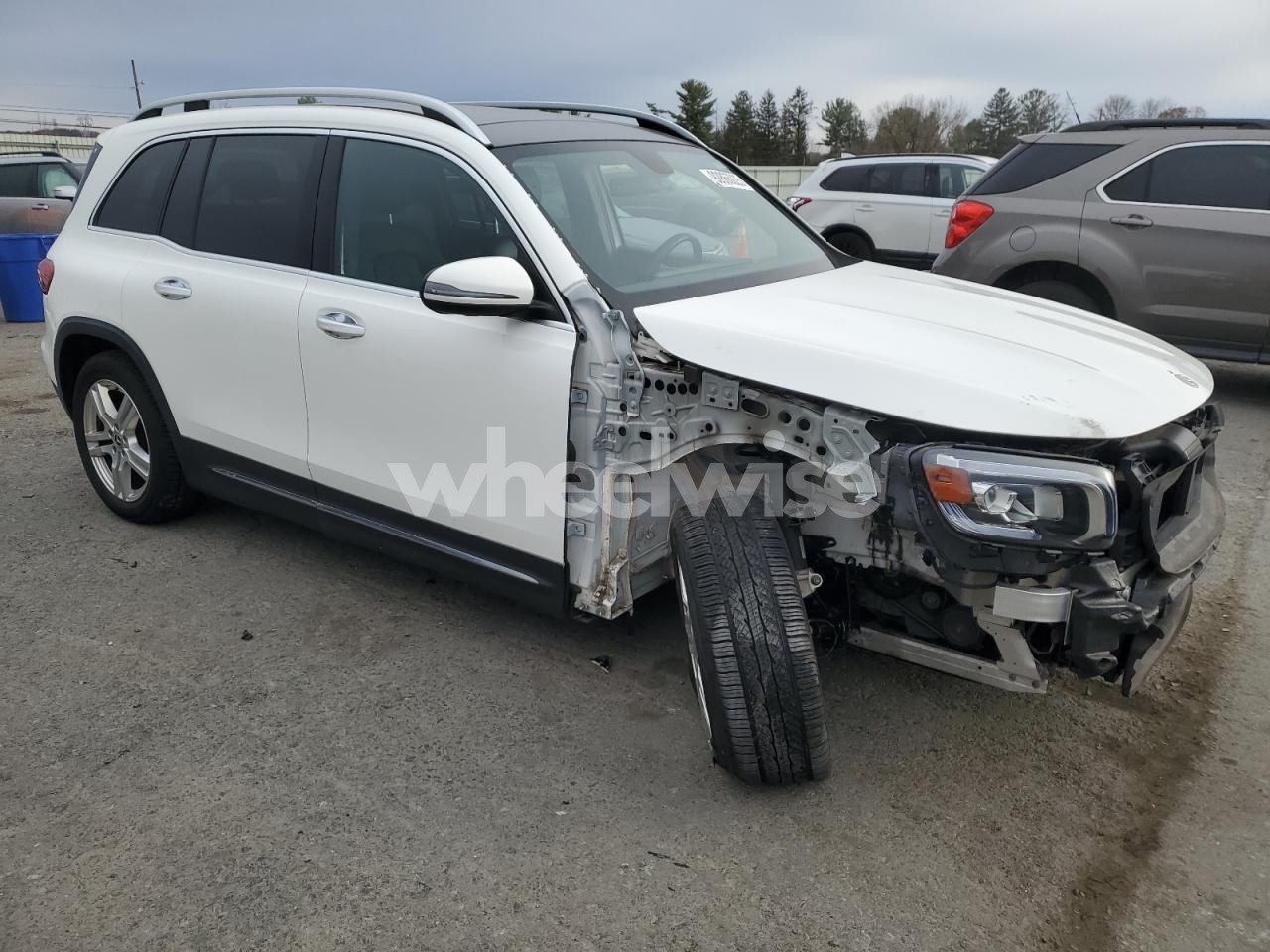 Photo 4 of 2020 MERCEDES-BENZ GLB 250 4MATIC (VIN W1N4M4HB6LW035137)