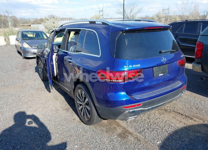 Photo 3 of 2022 Mercedes-benz Glb 250 4MATIC (VIN W1N4M4HB7NW231512)