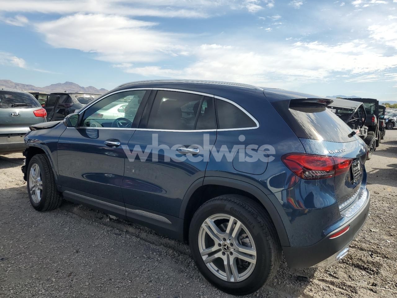 Photo 2 of 2022 MERCEDES-BENZ GLA 250 (VIN W1N4N4GB0NJ320043)