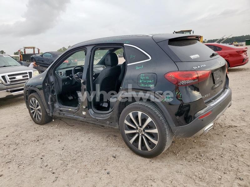 Photo 8 of 2021 MERCEDES-BENZ GLA 250 N/A (VIN W1N4N4GB1MJ******)