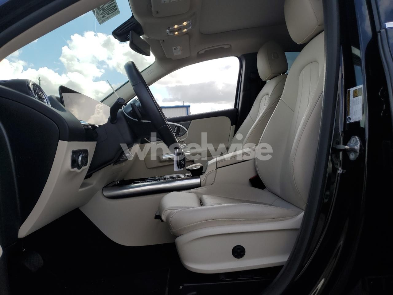 Photo 7 of 2023 MERCEDES-BENZ GLA 250 (VIN W1N4N4GB2PJ418106)