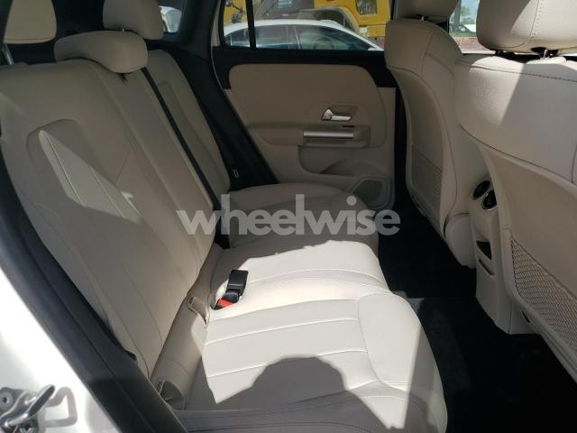 Photo 2 of 2023 MERCEDES-BENZ GLA 250 (VIN W1N4N4GB4PJ487427)