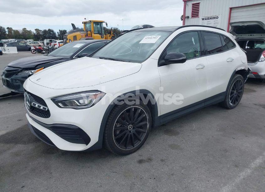 Photo 2 of 2021 Mercedes-benz Gla 250 4MATIC (VIN W1N4N4HB0MJ189435)