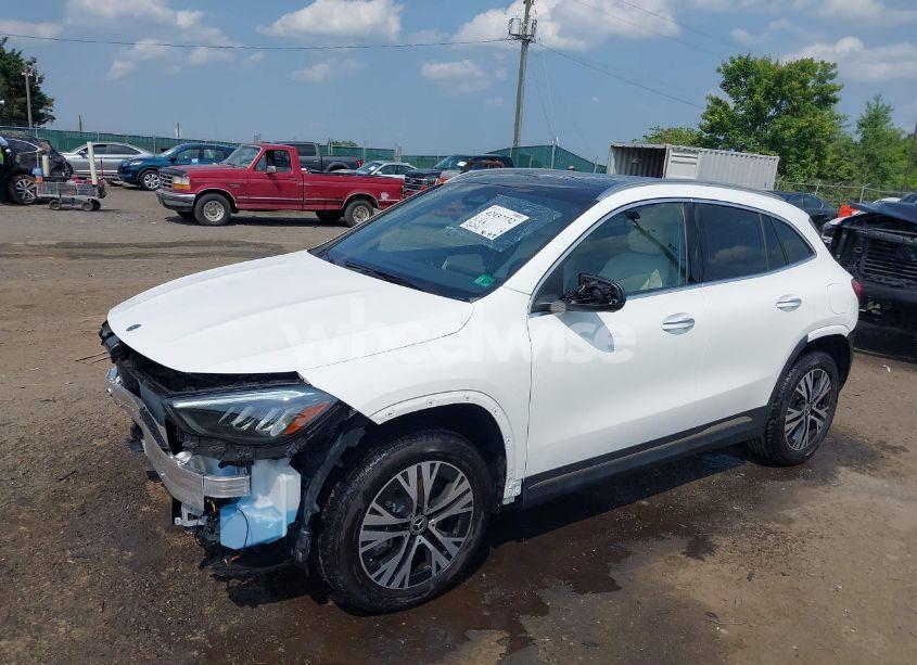 Photo 2 of 2025 Mercedes-benz Gla 250 4MATIC (VIN W1N4N4HB1SJ643530)