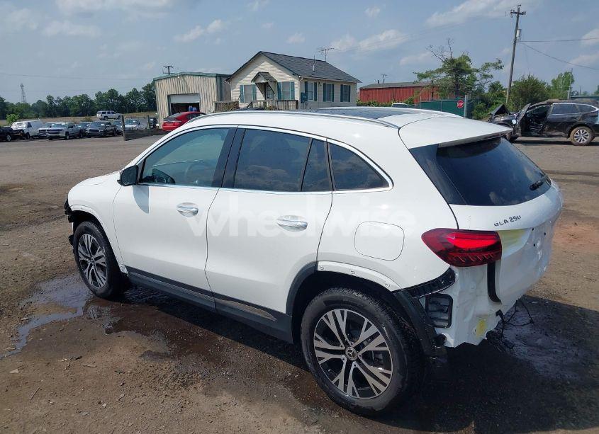 Photo 3 of 2025 Mercedes-benz Gla 250 4MATIC (VIN W1N4N4HB1SJ643530)