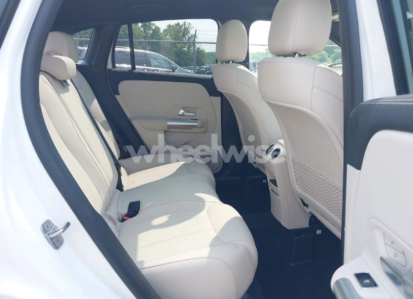 Photo 8 of 2025 Mercedes-benz Gla 250 4MATIC (VIN W1N4N4HB1SJ643530)