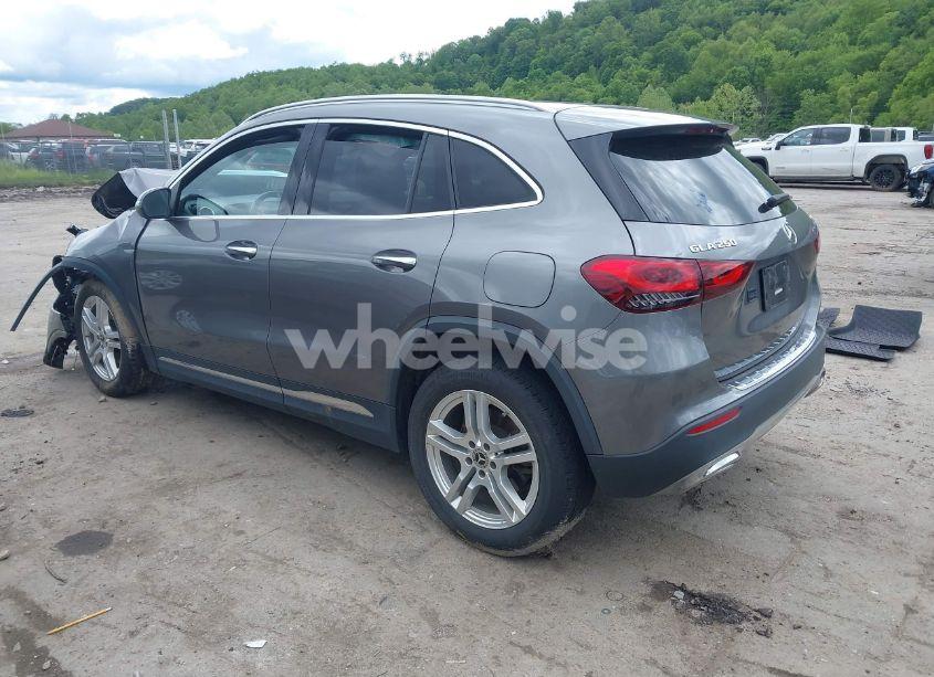Photo 3 of 2021 Mercedes-benz Gla 250 4MATIC (VIN W1N4N4HB8MJ204327)