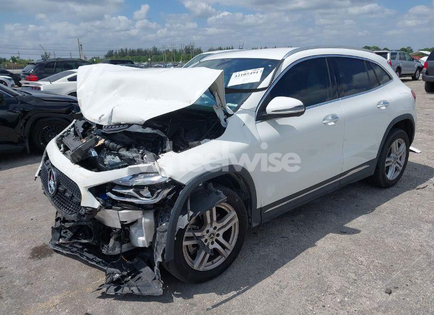 Photo 2 of 2023 Mercedes-benz Gla 250 4MATIC (VIN W1N4N4HB9PJ425648)