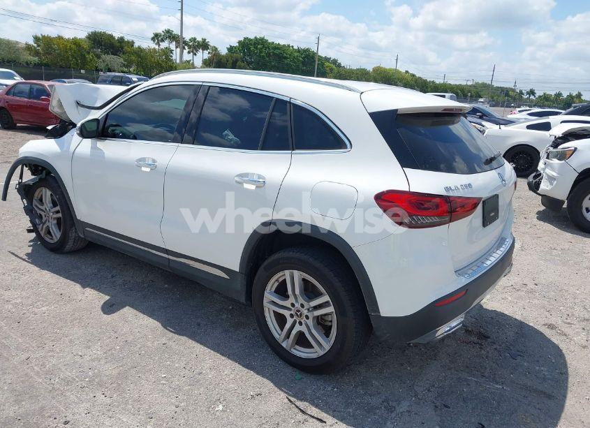 Photo 3 of 2023 Mercedes-benz Gla 250 4MATIC (VIN W1N4N4HB9PJ425648)