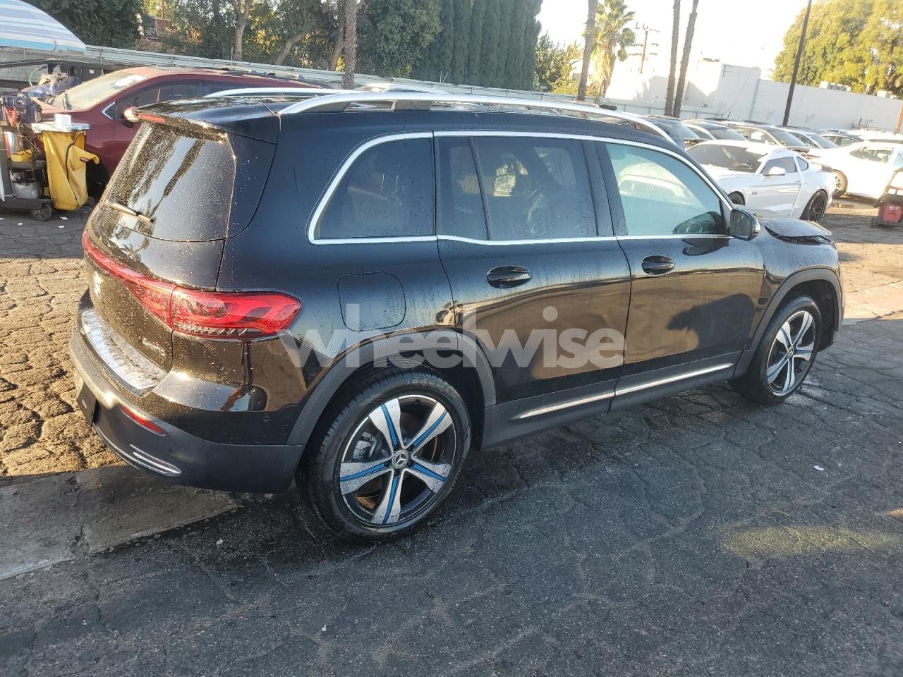 Photo 3 of 2023 MERCEDES-BENZ EQB 300 4MATIC (VIN W1N9M0KB7PN052449)