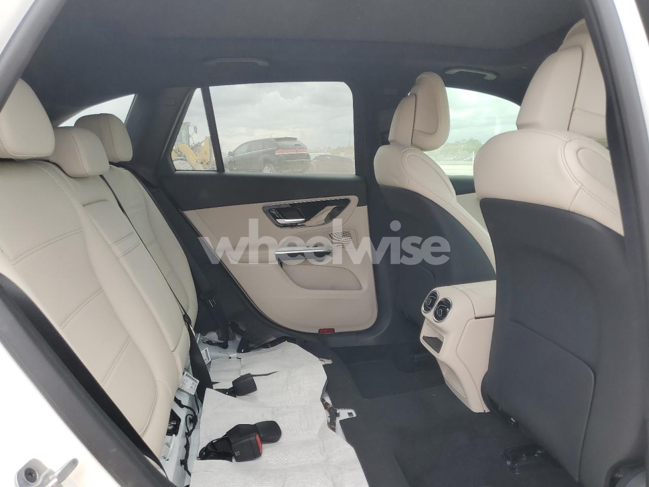 Photo 11 of 2025 MERCEDES-BENZ GLC 300 (VIN W1NKM4GB7SF397744)