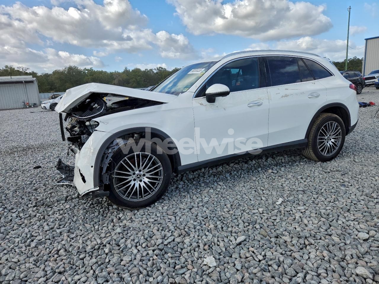 2025 MERCEDES-BENZ GLC 300 4MATIC (VIN W1NKM4HB2SF262511) main photo