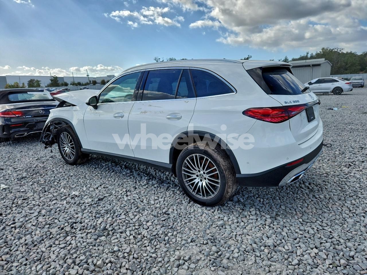 Photo 2 of 2025 MERCEDES-BENZ GLC 300 4MATIC (VIN W1NKM4HB2SF262511)