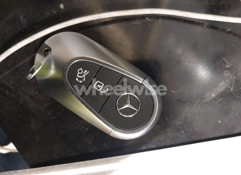 Photo 11 of 2025 Mercedes-benz Glc 300 4MATIC SUV (VIN W1NKM4HB3SF272075)