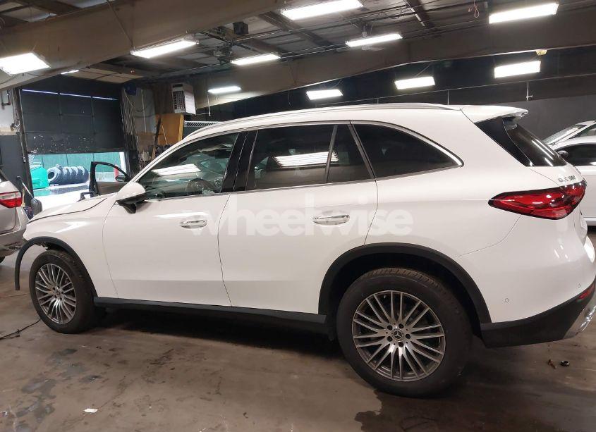 Photo 15 of 2025 Mercedes-benz Glc 300 4MATIC SUV (VIN W1NKM4HB3SF272075)