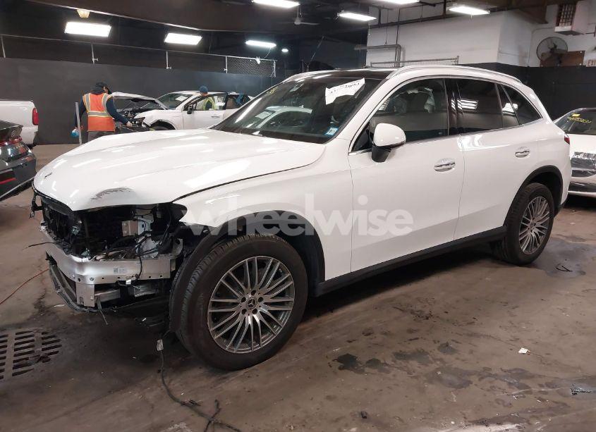 Photo 2 of 2025 Mercedes-benz Glc 300 4MATIC SUV (VIN W1NKM4HB3SF272075)